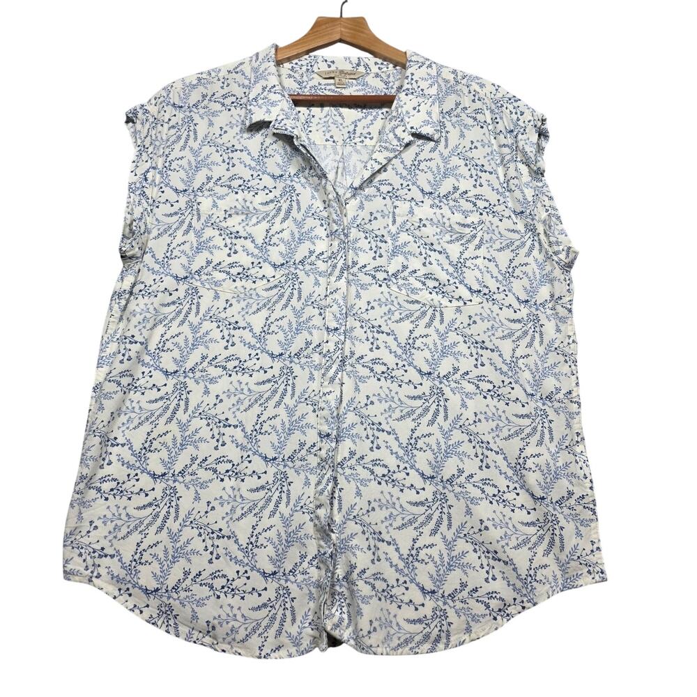 JACHS Girlfriend New York Blue Floral Sleeveless Button Up Blouse